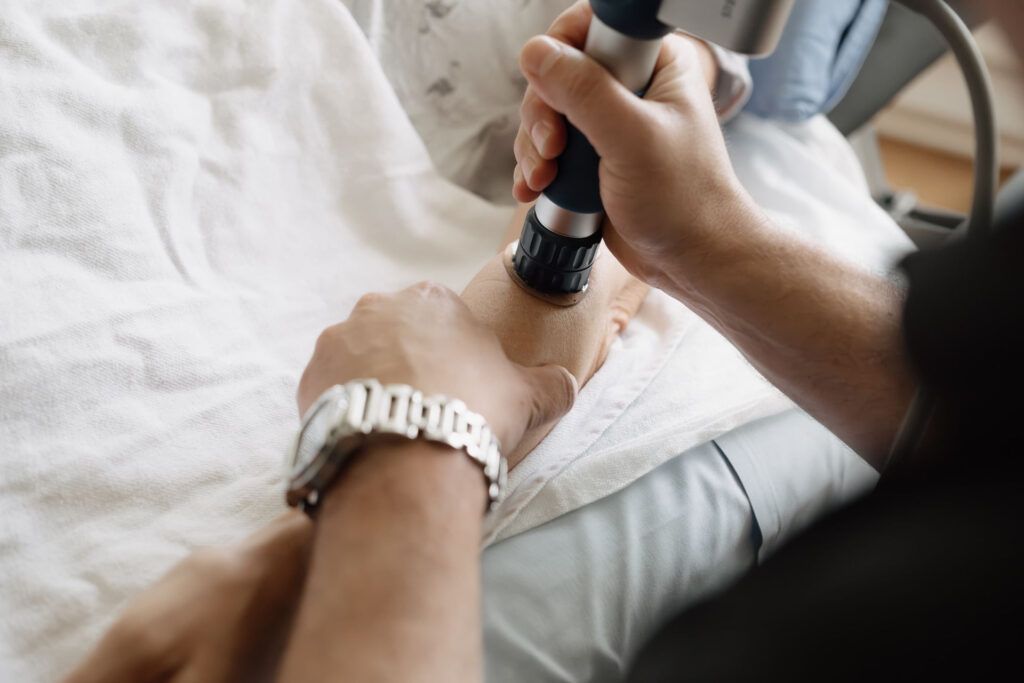 Stosswellentherapie-Behandlung bei Dreivital in Heerbrugg